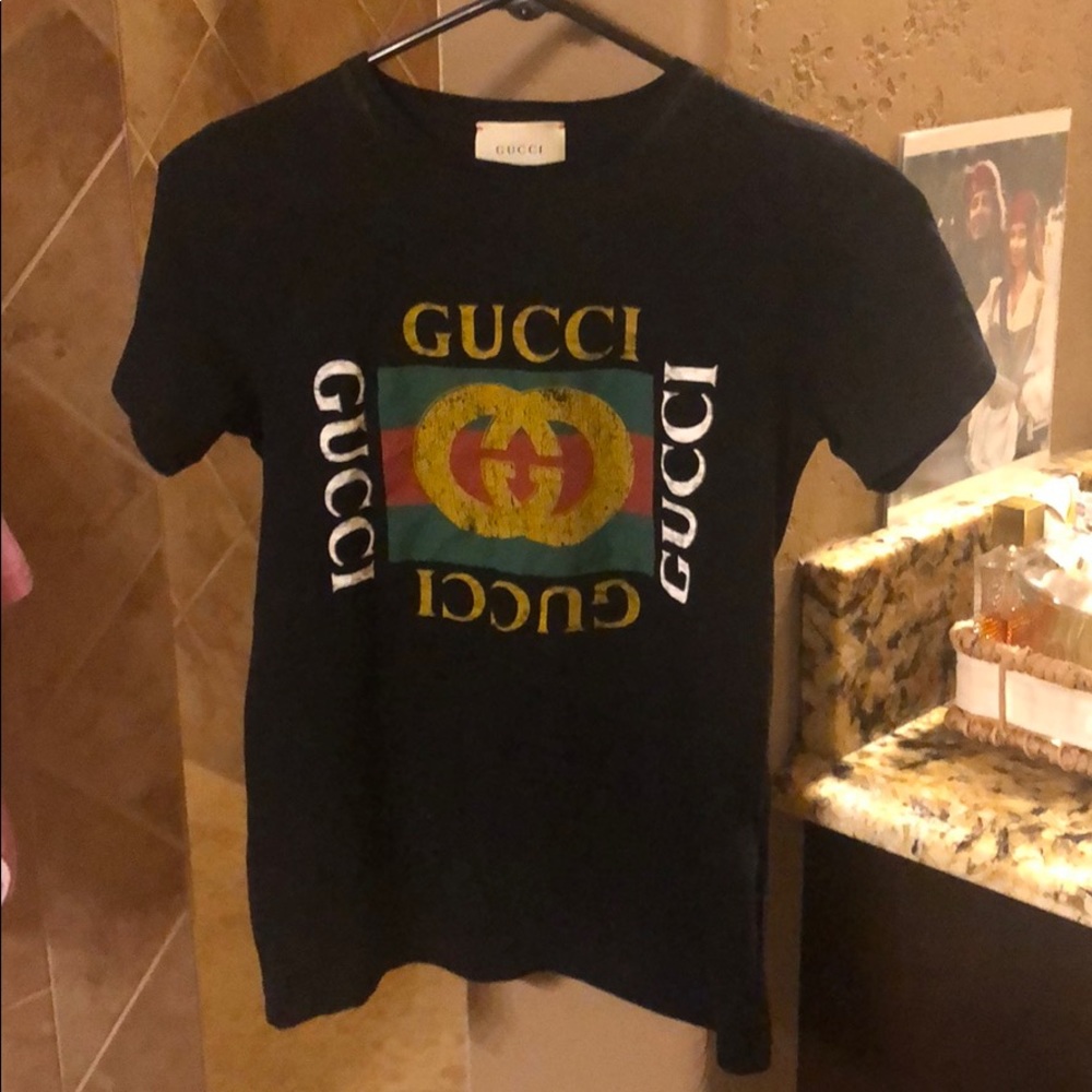 gucci t-shirt perfect condition